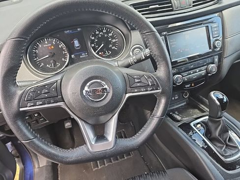 Used 2020 Nissan Rogue SV AWD/4WD image 7