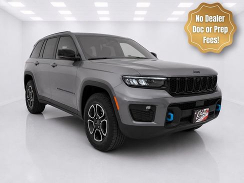 Used 2023 Jeep Grand Cherokee Trailhawk w/ Advanced Protech Group II AWD/4WD image 1