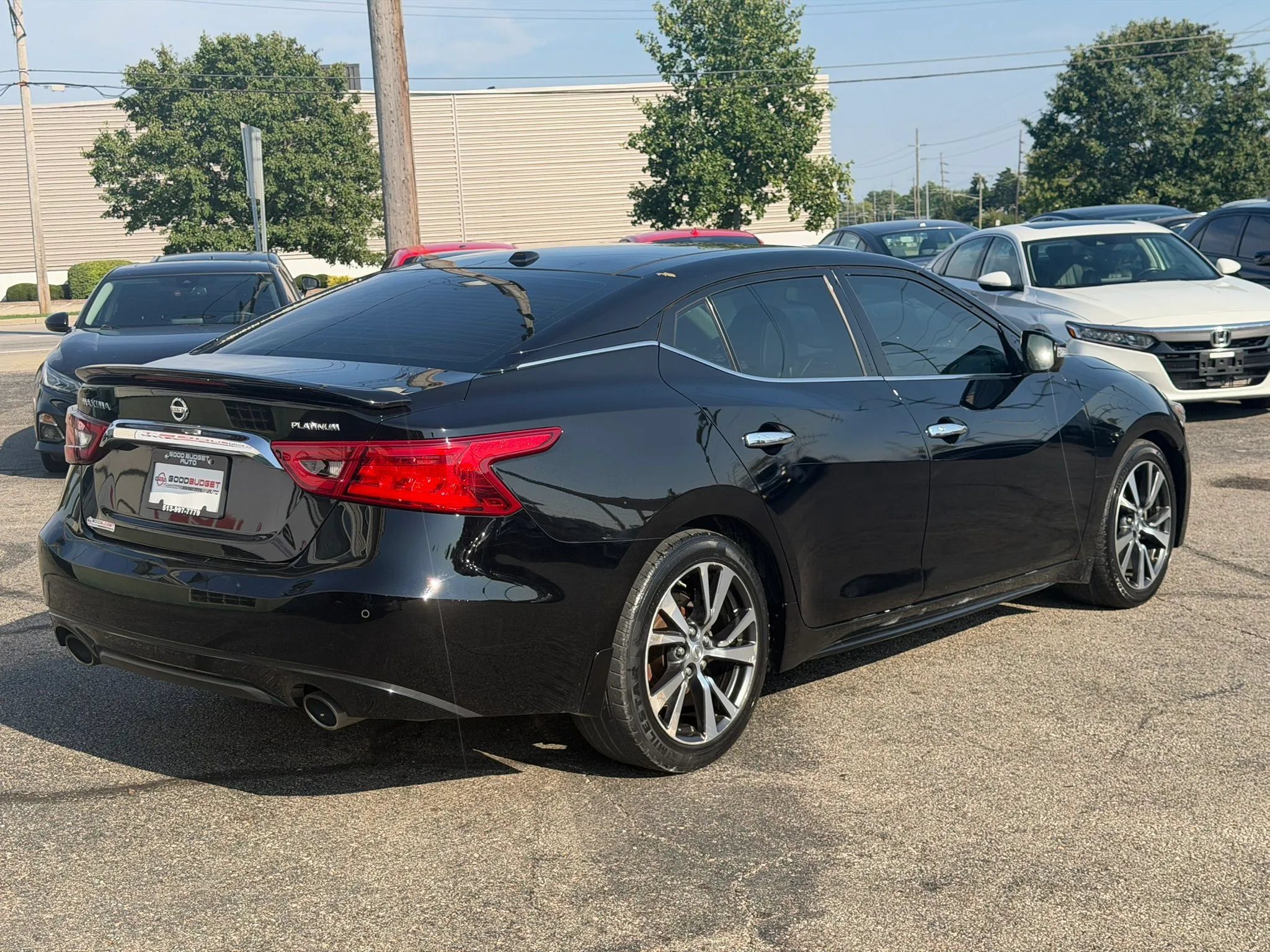 Used 2017 Nissan Maxima Platinum FWD image 7