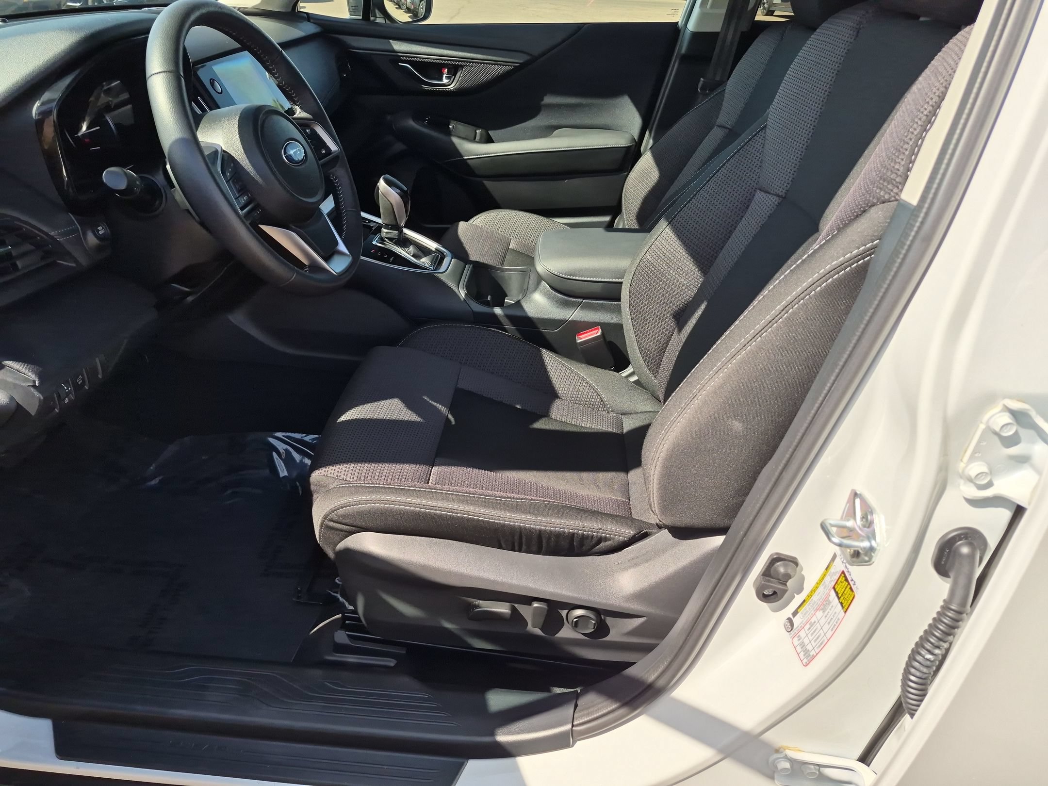 Used 2025 Subaru Outback Premium AWD/4WD image 13