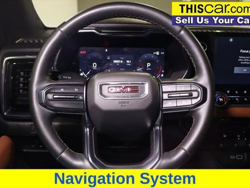 Used 2024 GMC Canyon AT4 w/ AT4 Premium Package image 11