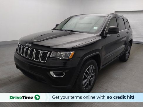 Used 2018 Jeep Grand Cherokee Laredo image 1