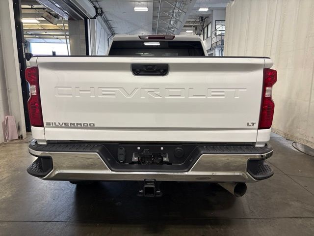 Used 2024 Chevrolet Silverado 2500 LT w/ Convenience Package AWD/4WD image 5