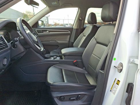 Used 2022 Volkswagen Atlas SE image 12