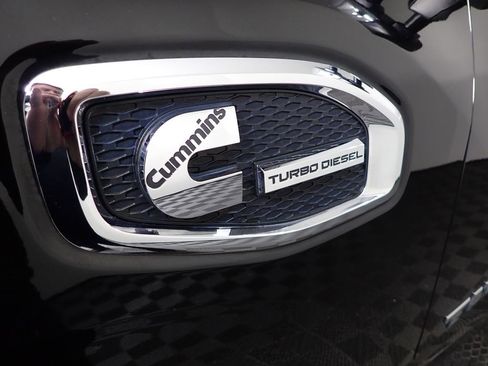 Used 2016 Nissan Titan SL image 13