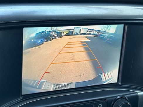 Used 2016 Chevrolet Silverado 1500 LTZ image 19