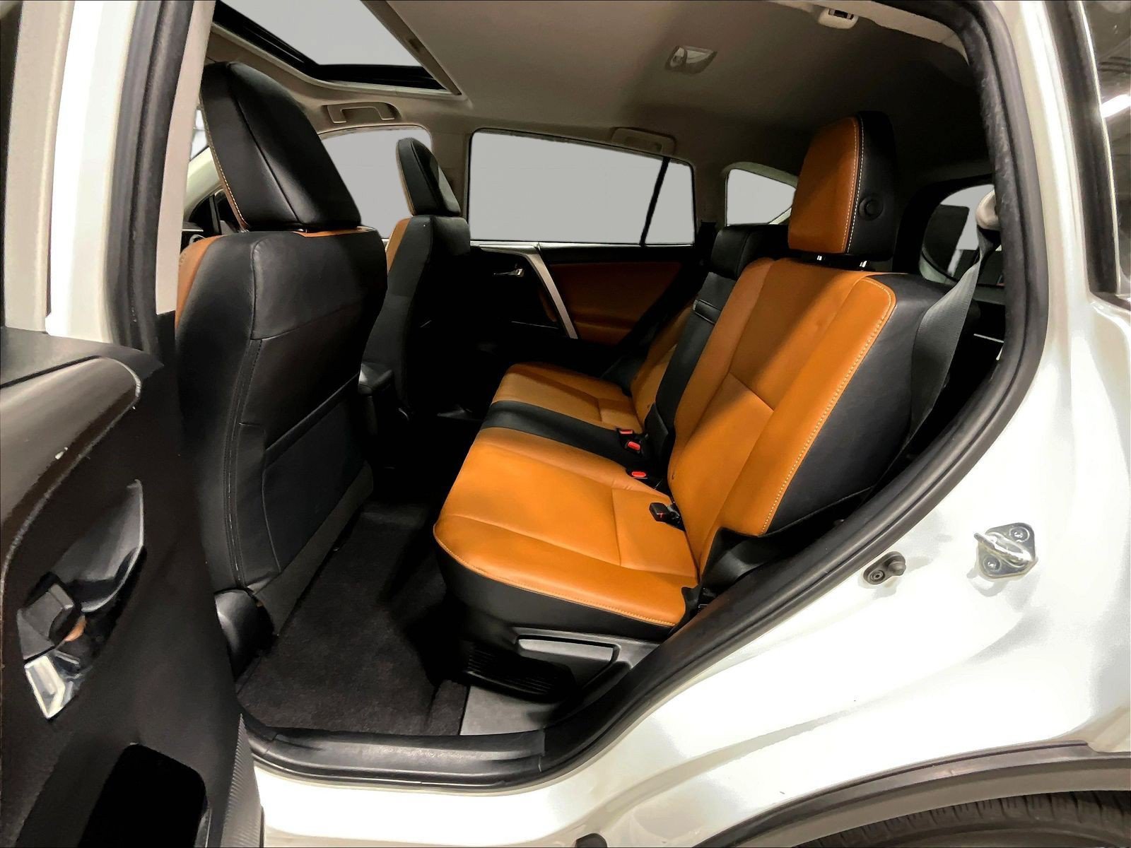 Used 2017 Toyota RAV4 Limited w/ Advanced Technology Package AWD/4WD image 22