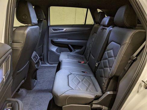 New 2026 Volkswagen Atlas Cross Sport SE image 22