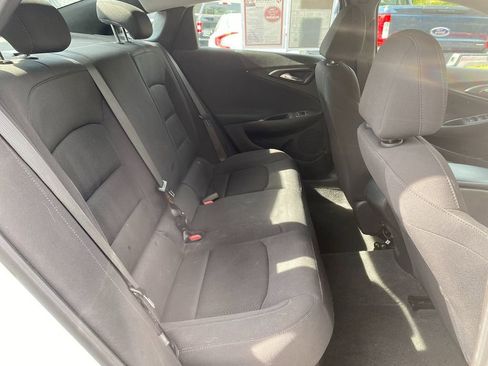 Used 2023 Chevrolet Malibu LS image 25