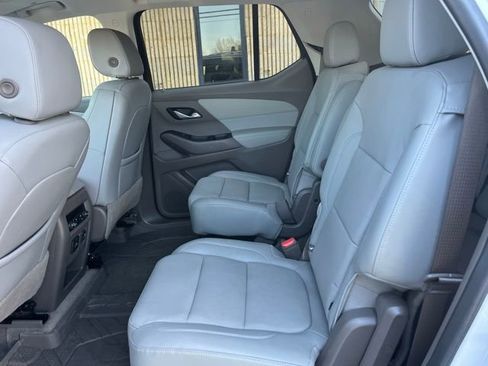 Used 2020 Chevrolet Traverse Premier image 14