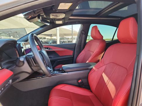 Used 2025 Toyota Camry XSE image 15