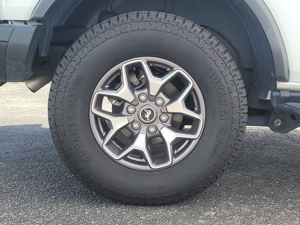 Used 2022 Ford Bronco Badlands AWD/4WD image 5