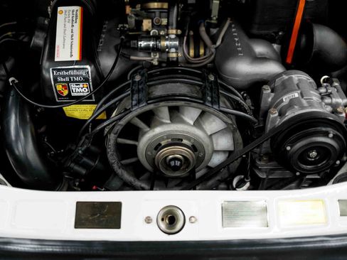 Used 1989 Porsche 911 Carrera RWD image 85