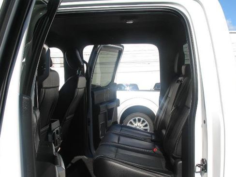 Used 2020 Ford F150 Lariat w/ Equipment Group 502A Luxury AWD/4WD image 24