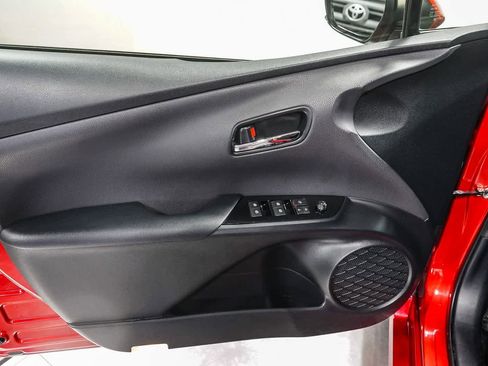 Certified 2017 Toyota Prius Two w/ Carpet Mat Package image 22