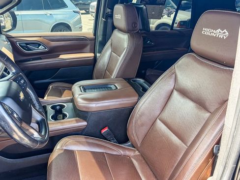 Used 2021 Chevrolet Tahoe High Country w/ Premium Package RWD image 9