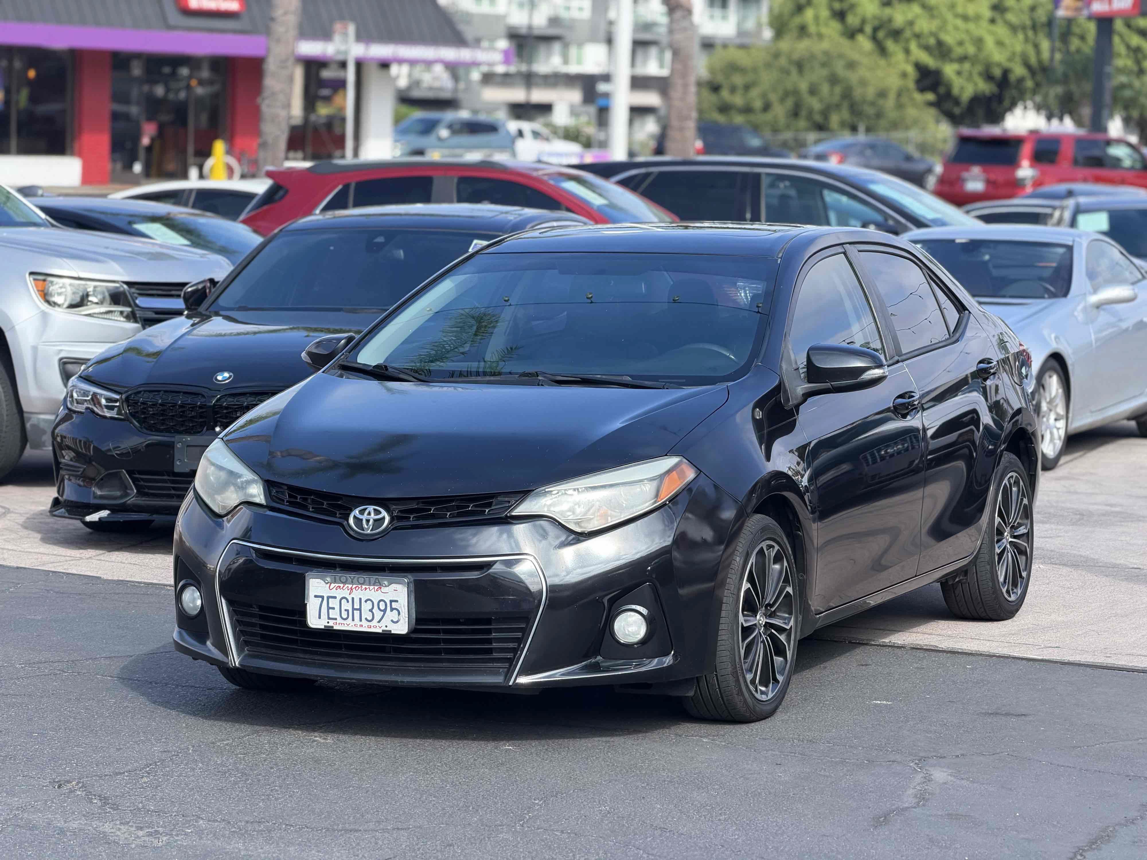Used 2014 Toyota Corolla S Premium w/ Driver Convenience Package FWD image 3
