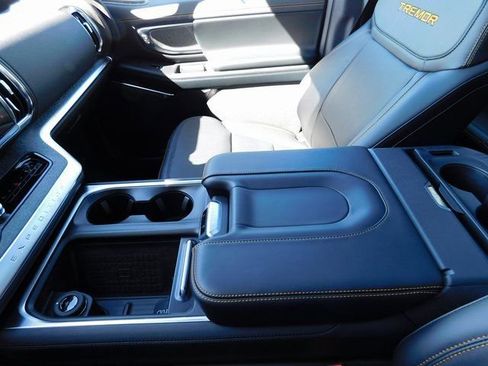 New 2025 Ford Expedition Tremor image 29