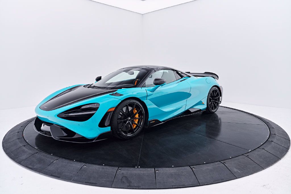Used 2022 McLaren 765LT RWD image 18