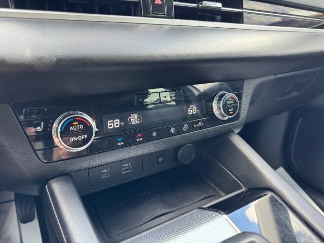 Used 2023 Mitsubishi Outlander SEL FWD image 23