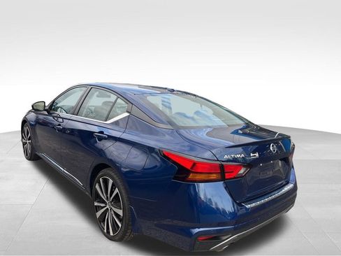 Used 2021 Nissan Altima 2.5 SR w/ SR Premium Package image 9