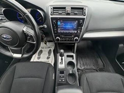Used 2019 Subaru Outback 2.5i Premium AWD/4WD image 18