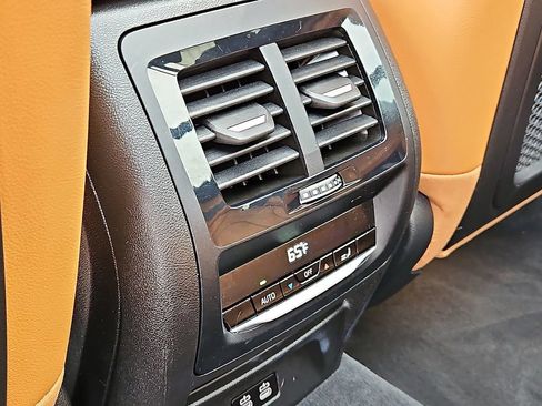 Used 2024 BMW X3 xDrive30i w/ Convenience Package AWD/4WD image 11