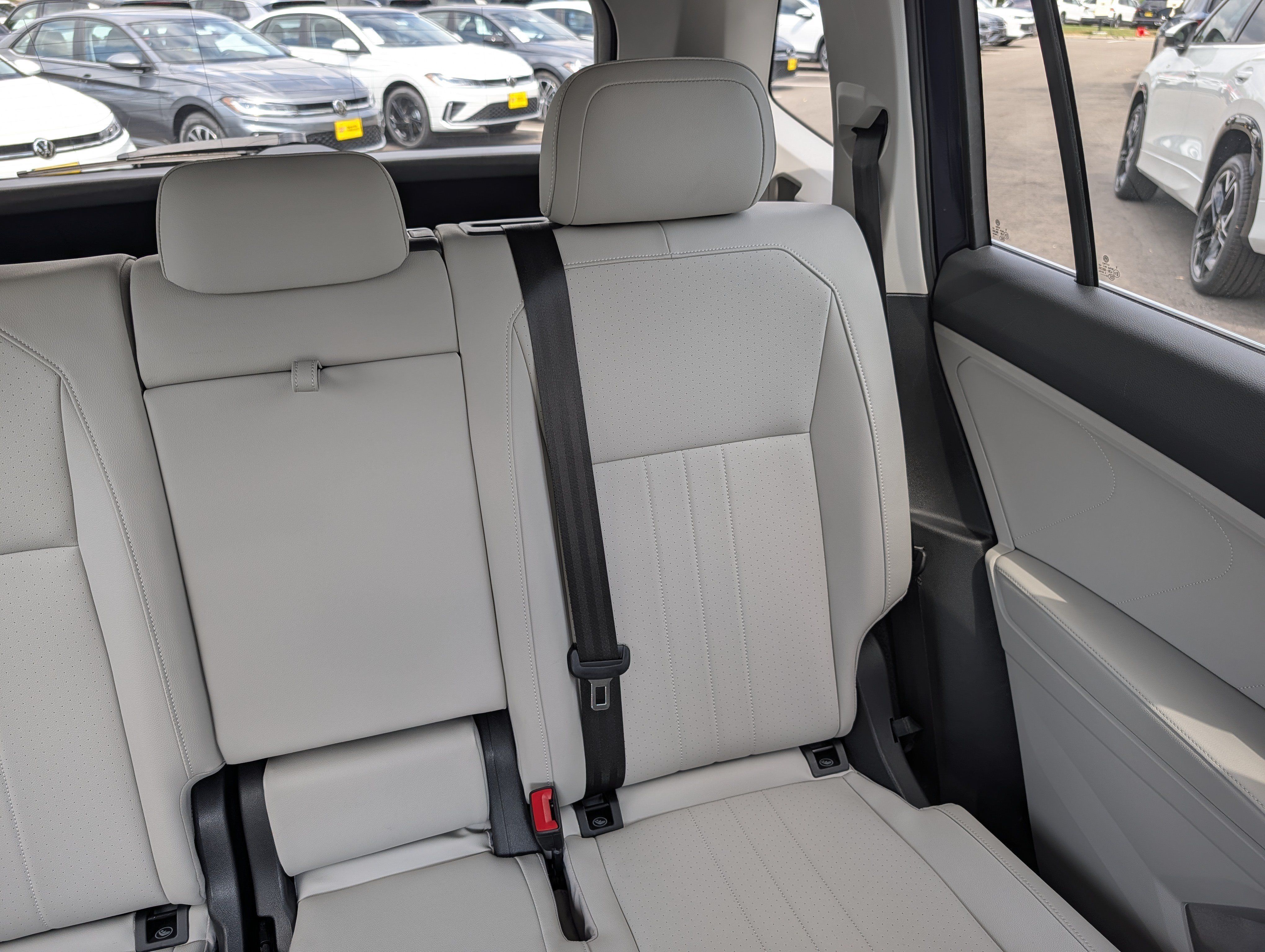 Certified 2022 Volkswagen Tiguan SE AWD/4WD image 14