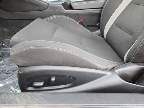 Used 2022 Chevrolet Camaro LT RWD image 18