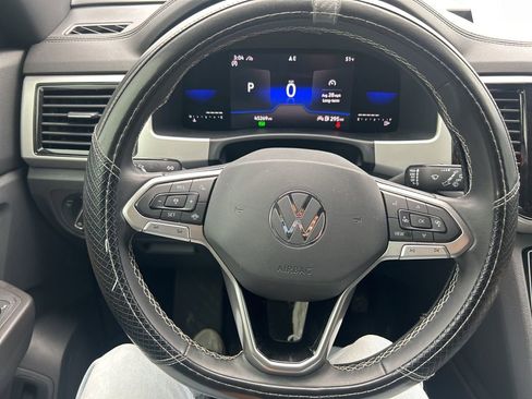 Used 2022 Volkswagen Atlas Cross Sport SE AWD/4WD image 26