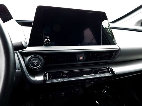 Used 2023 Toyota Prius LE image 12