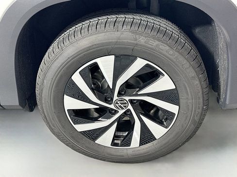 New 2026 Volkswagen Tiguan S image 7