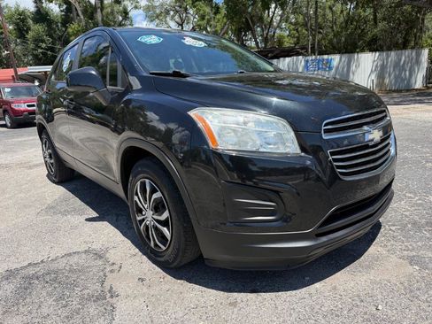 Used 2015 Chevrolet Trax LS FWD image 1