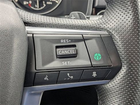 Used 2024 Mitsubishi Outlander SE image 28