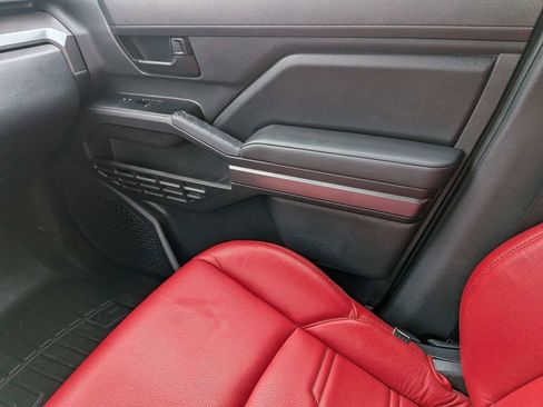 Used 2024 Toyota Tacoma SR5 RWD image 18