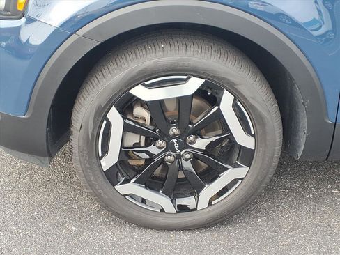 Used 2023 Kia Telluride EX w/ EX Captain's Chair Package image 33