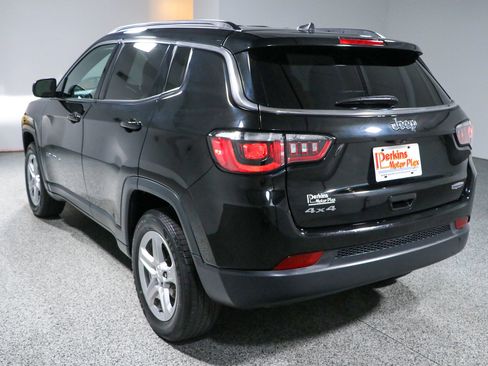 Used 2024 Jeep Compass Latitude AWD/4WD image 9