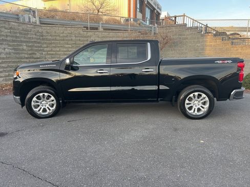 Used 2024 Chevrolet Silverado 1500 LTZ w/ LTZ Premium Package image 37