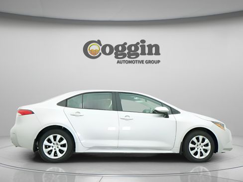 Used 2026 Toyota Corolla LE FWD image 21