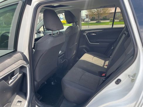 Used 2019 Toyota RAV4 XLE w/ Convenience Package image 23