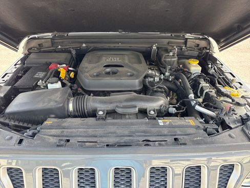 Used 2021 Jeep Wrangler Unlimited Sport AWD/4WD image 37