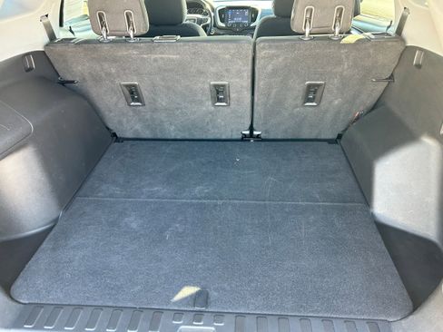 Used 2020 GMC Terrain SLE w/ Driver Convenience Package image 10