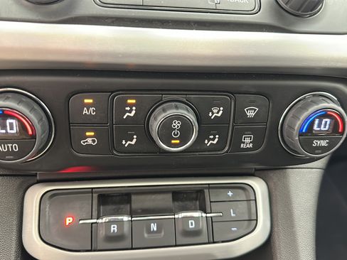 Used 2023 GMC Acadia SLE w/ Driver Convenience Package AWD/4WD image 21