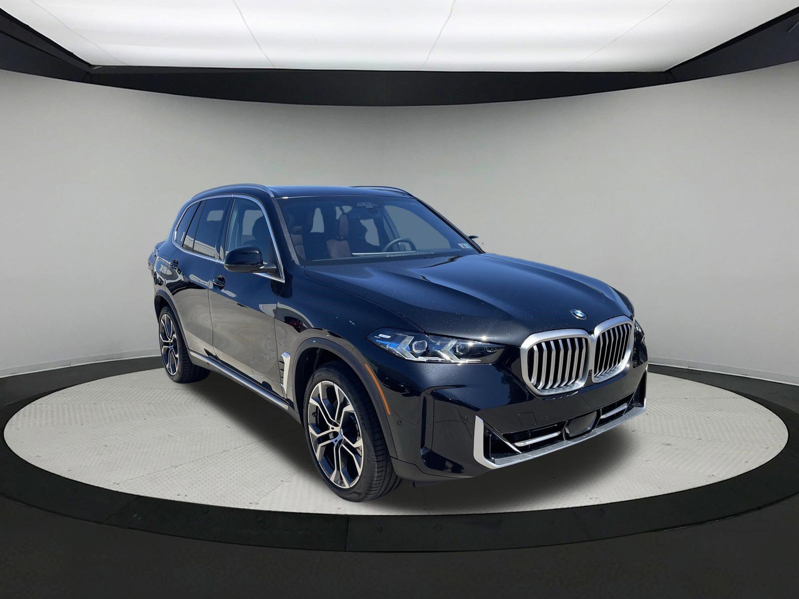 Certified 2026 BMW X5 xDrive40i AWD/4WD image 3