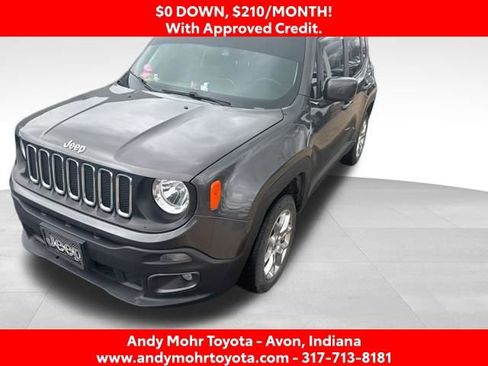 Used 2018 Jeep Renegade Latitude w/ Popular Equipment Group image 3