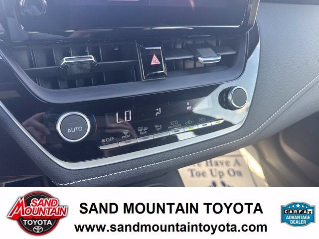 Used 2026 Toyota Corolla SE FWD image 22