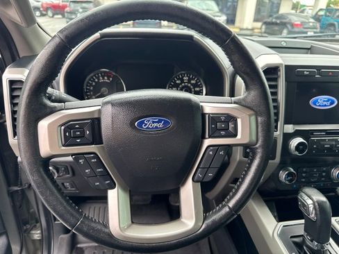 Used 2020 Ford F150 Lariat w/ Equipment Group 502A Luxury AWD/4WD image 28