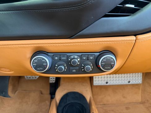 Used 2016 Ferrari 488 Spider image 29