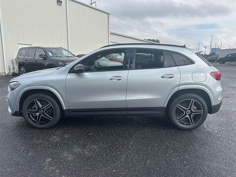 New 2025 Mercedes-Benz GLA 250 image 4