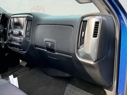 Used 2018 Chevrolet Silverado 1500 LT image 15